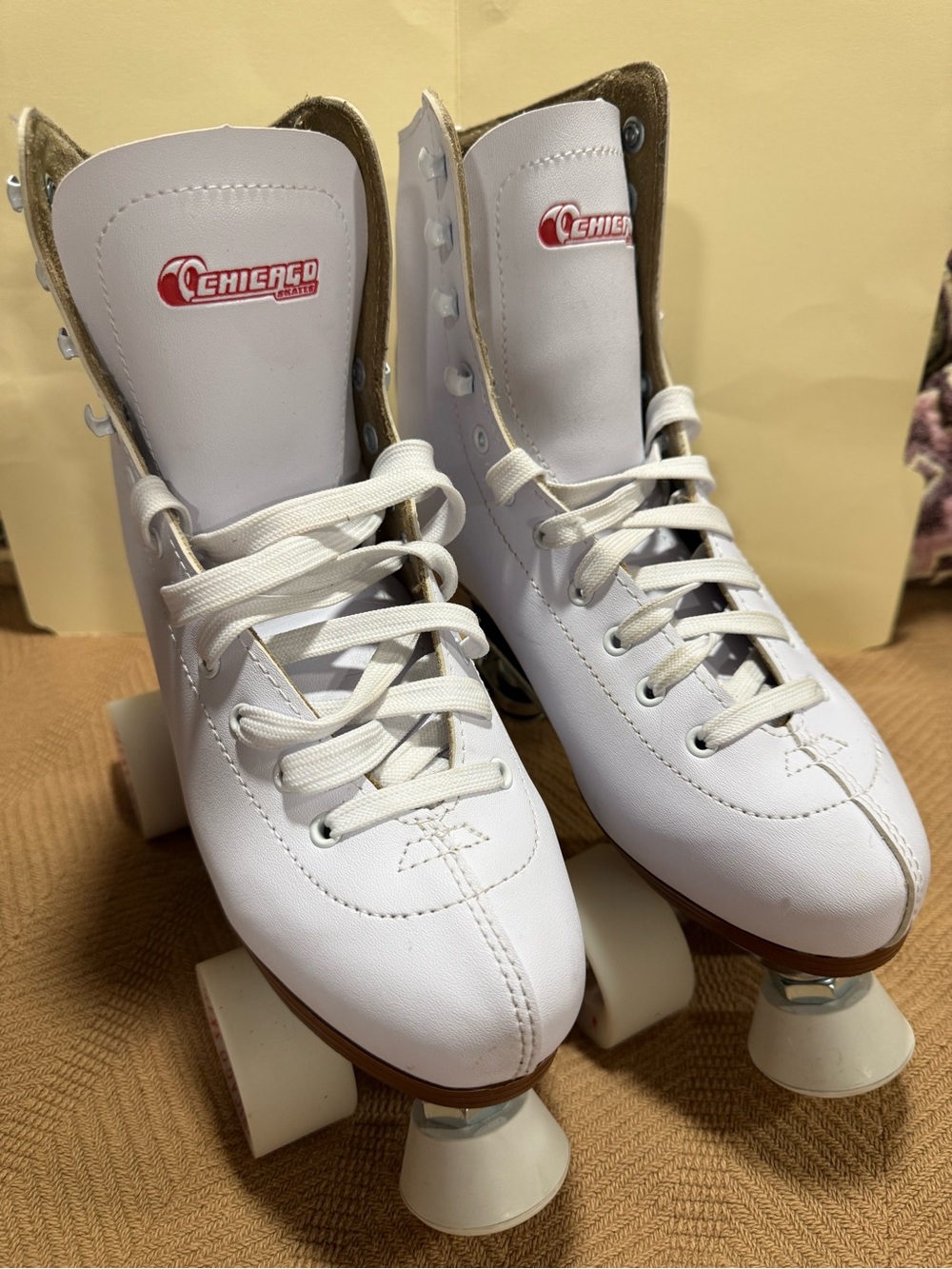Chicago Ladies  Classic Roller Skates white